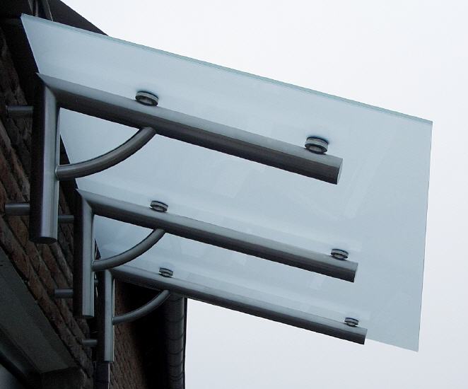 Vordach in Düsseldorf, Metallbau Jäger